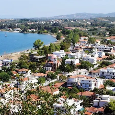 Apartman Enelladi Néos Pírgos